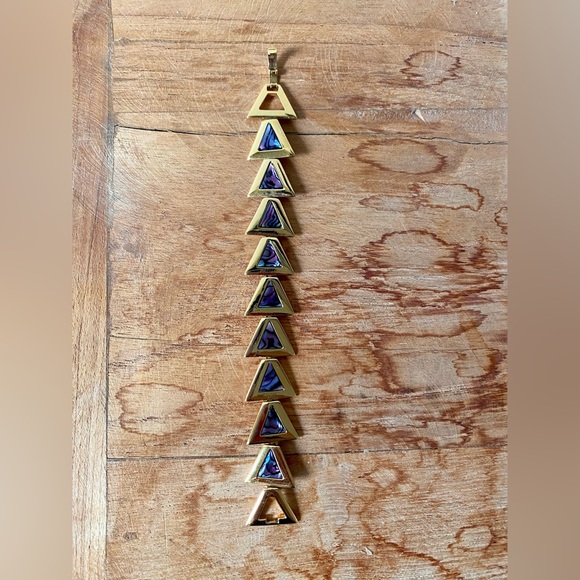 Butler Triangle link bracelet with opalescent insert - Picture 7 of 12